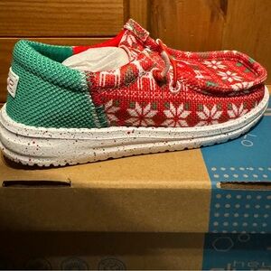 Hey Dude Wally Youth Jolly Jingle NWT